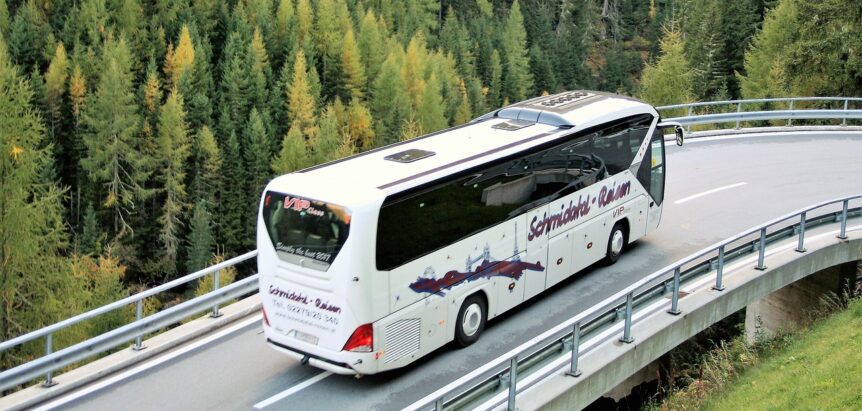contributi autobus turismo